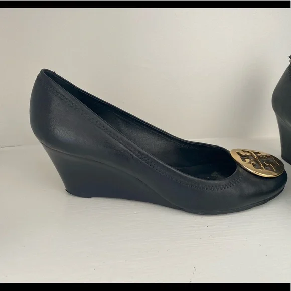 Tory Burch Sally wedge size 8.5 - Picture 3 of 10